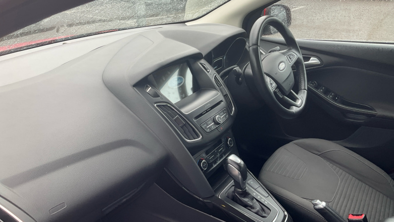 Ford Focus 1.5 EcoBoost Titanium 5dr Auto Petrol Hatchback